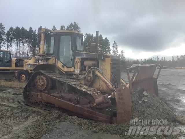 CAT D6 Bulldozer