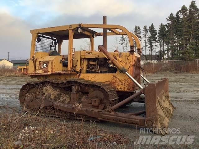 CAT D6D Bulldozer