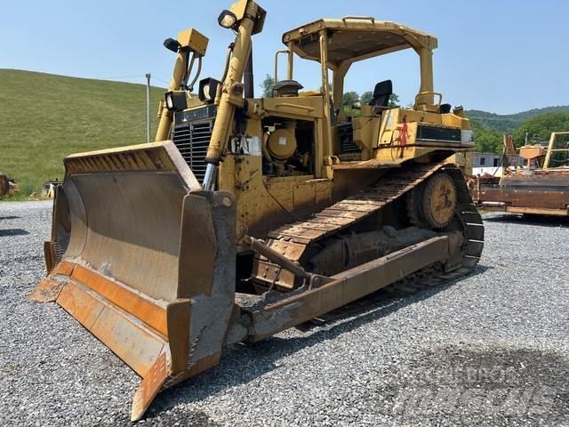 CAT D6H Bulldozer