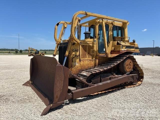 CAT D6H Bulldozer