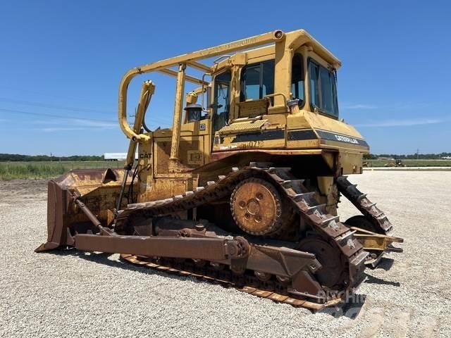 CAT D6H Bulldozer