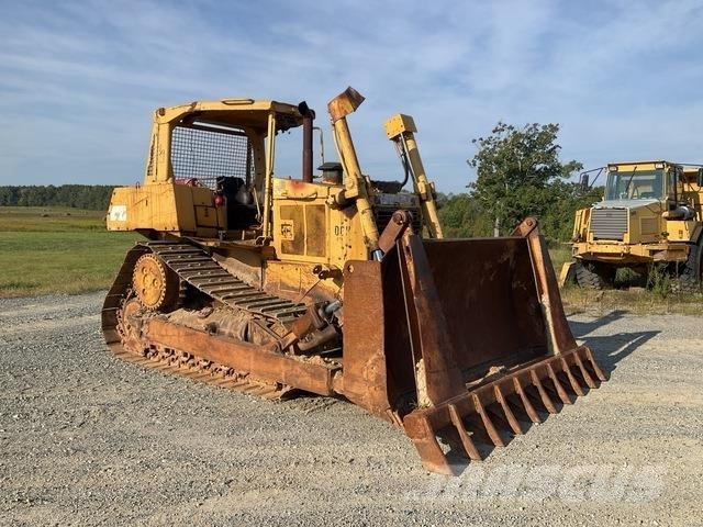 CAT D6H Bulldozer
