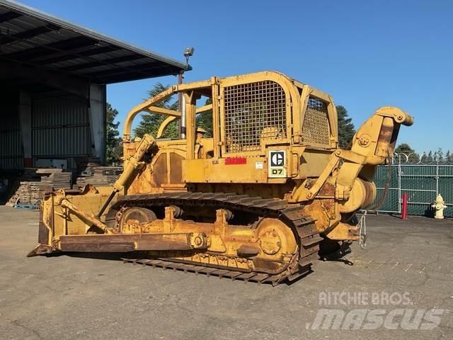 CAT D7 Bulldozer