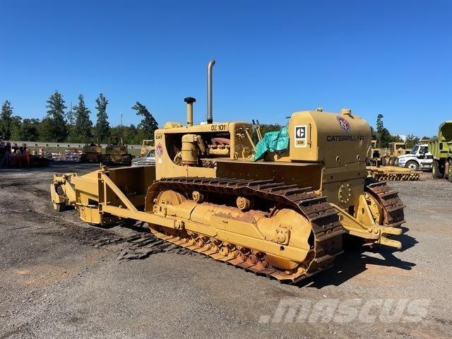 CAT D8 Bulldozer