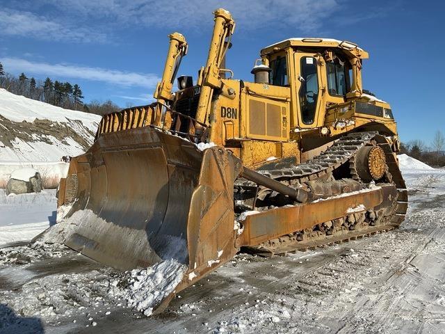 CAT D8 Bulldozer