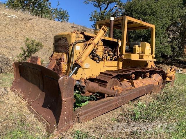 CAT D8H Bulldozer