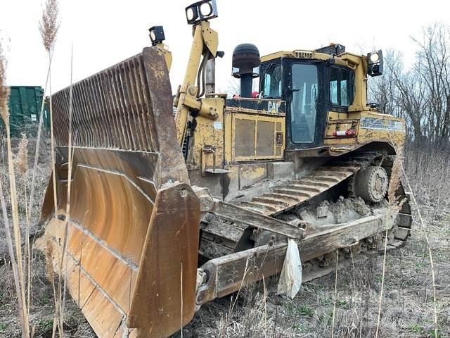 CAT D8R Bulldozer