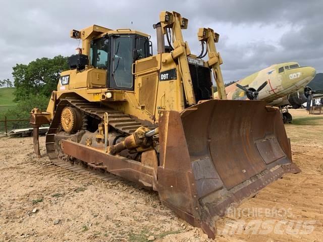 CAT D9T Bulldozer