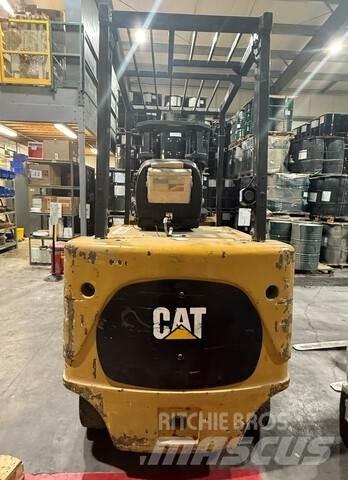CAT E8000 Elektrostapler