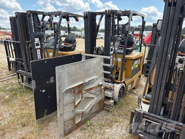 CAT EC25N2 Elektrostapler