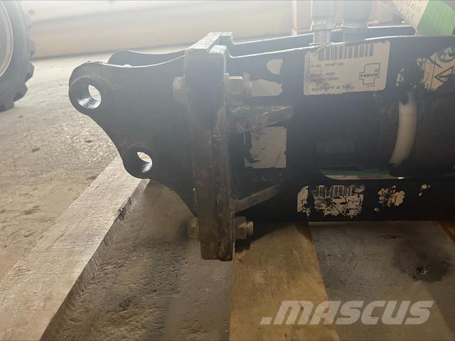 CAT H25D Hammer / Brecher