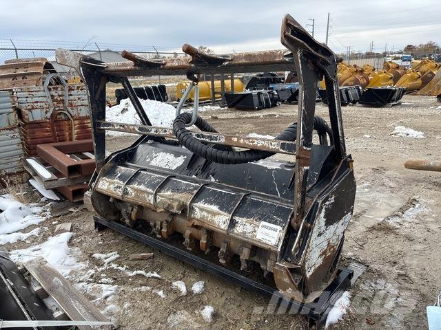 CAT HM418C Forstmulcher