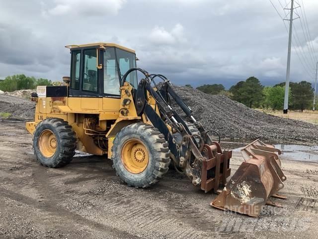CAT IT18F Radlader