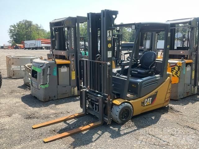CAT MH 2ET4000 Elektrostapler