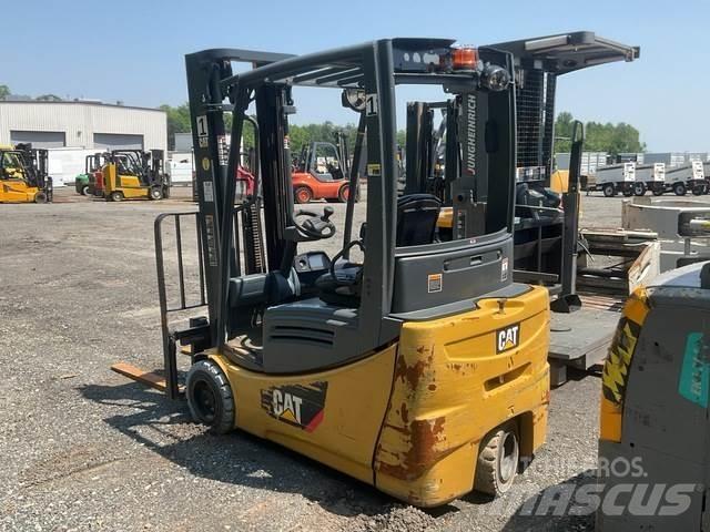 CAT MH 2ET4000 Elektrostapler