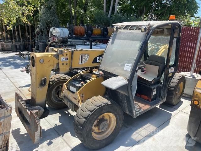 CAT TH255 Teleskoplader