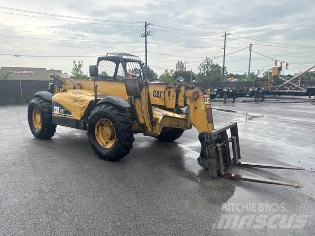 CAT TH560B Teleskoplader