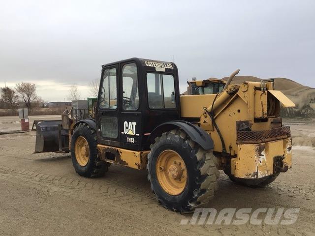 CAT TH83 Teleskoplader