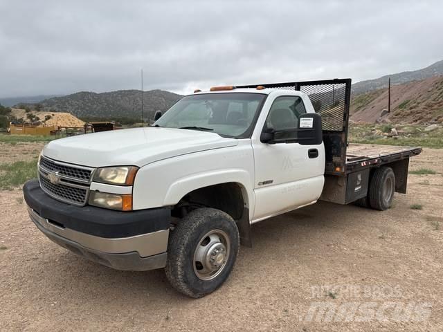 Chevrolet 3500 Pritschenwagen/Pritschenwagen mit Seitenklappe