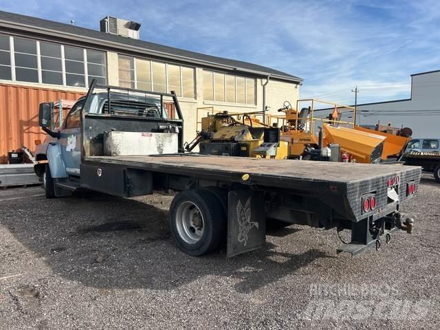 Chevrolet 4500 Pritschenwagen/Pritschenwagen mit Seitenklappe
