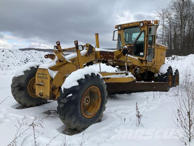 Clark S501 Grader