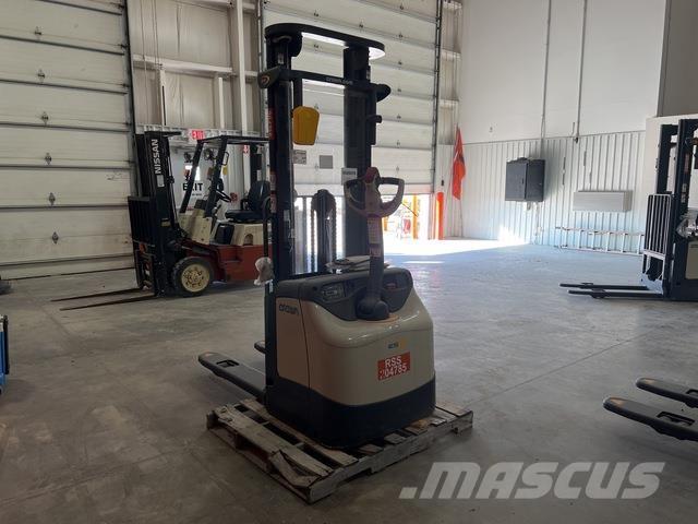 Crown ES 4000 Selbstfahrstapler