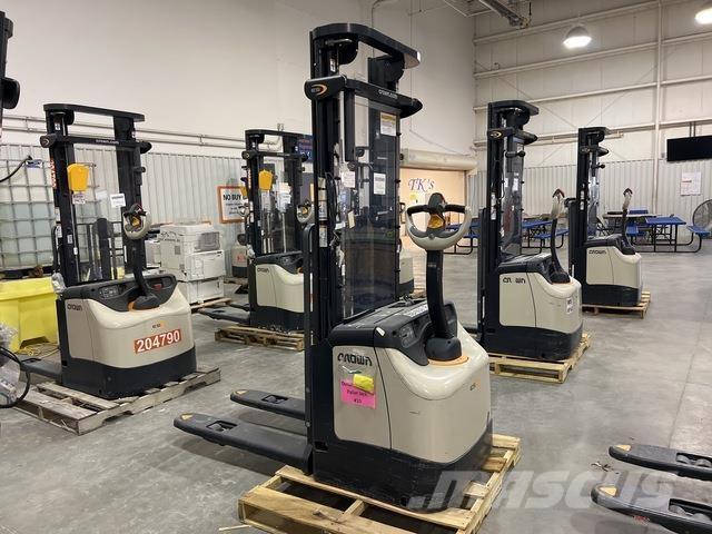 Crown ES 4000 Selbstfahrstapler