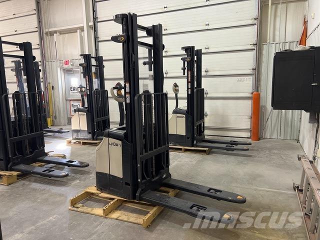 Crown ES 4000 Selbstfahrstapler