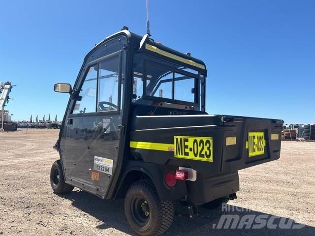 Cushman 800E Sonstige Baumaschinen
