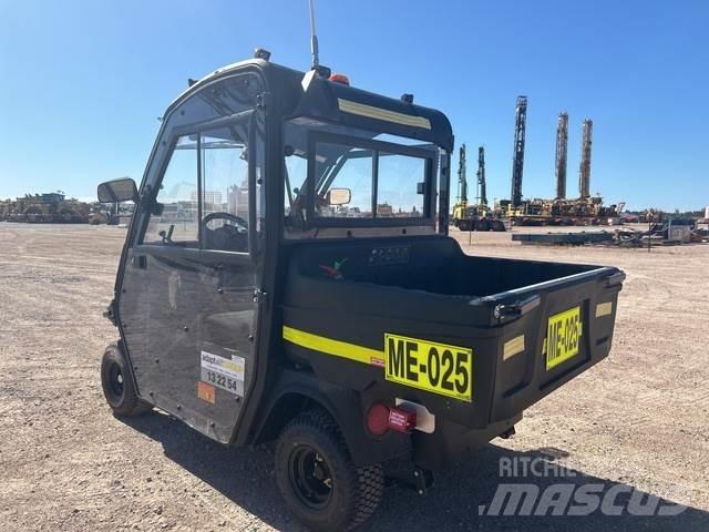 Cushman 800E Sonstige Baumaschinen