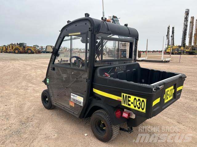 Cushman 800E Sonstige Baumaschinen