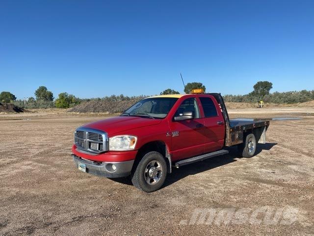 Dodge 2500 Pritschenwagen/Pritschenwagen mit Seitenklappe