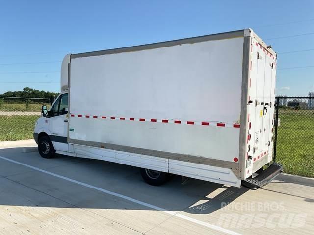 Dodge 3500 Kofferaufbau