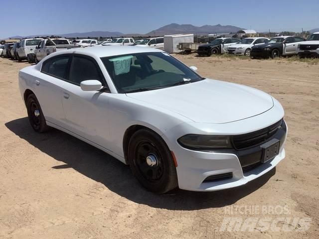 Dodge Charger PKWs