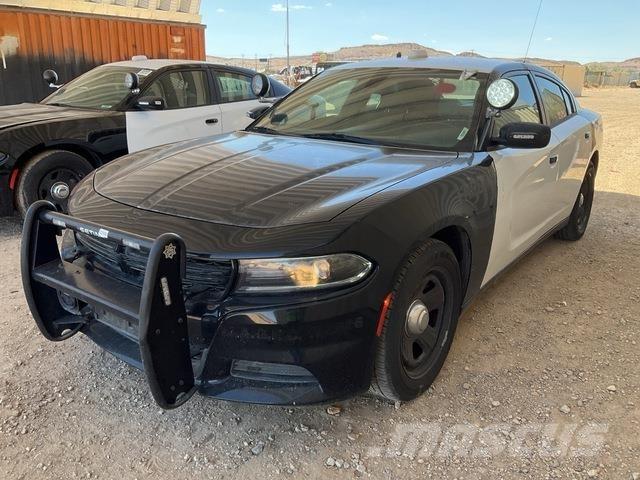 Dodge Charger PKWs