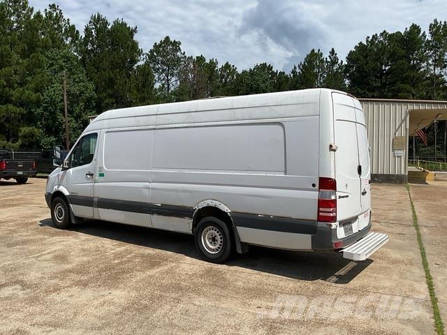 Dodge Sprinter Lieferwagen