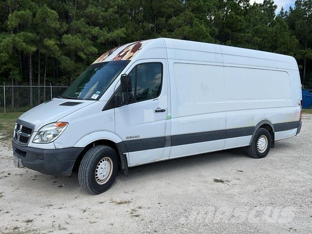Dodge Sprinter Lieferwagen