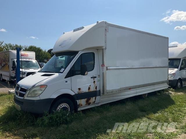 Dodge Sprinter Lieferwagen