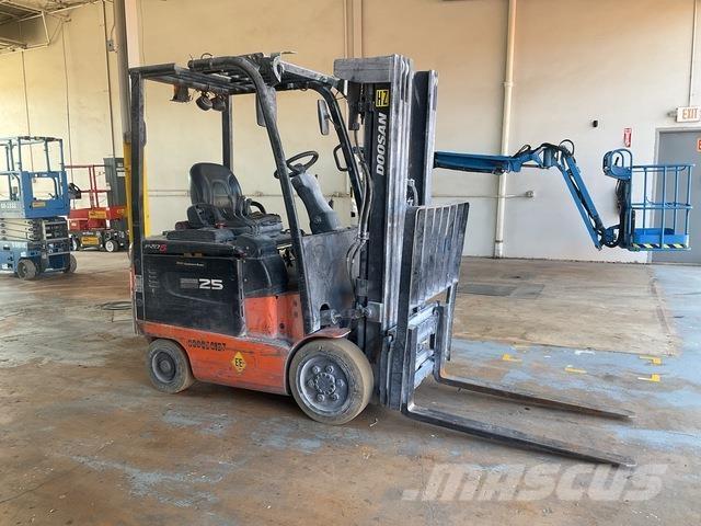 Doosan BC25S-5 Elektrostapler