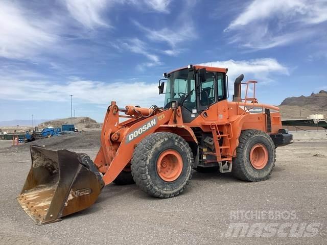Doosan DL300-5 Radlader