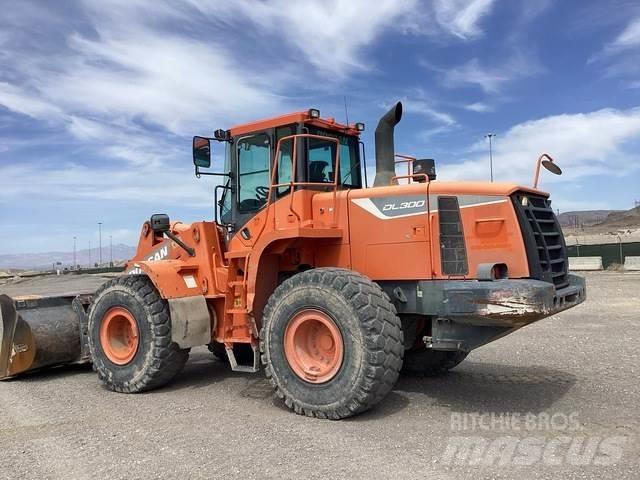 Doosan DL300-5 Radlader
