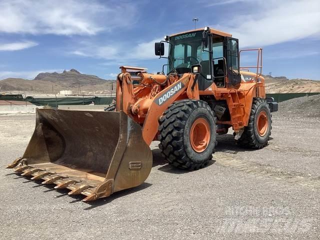 Doosan DL300-5 Radlader