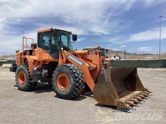 Doosan DL300-5 Radlader
