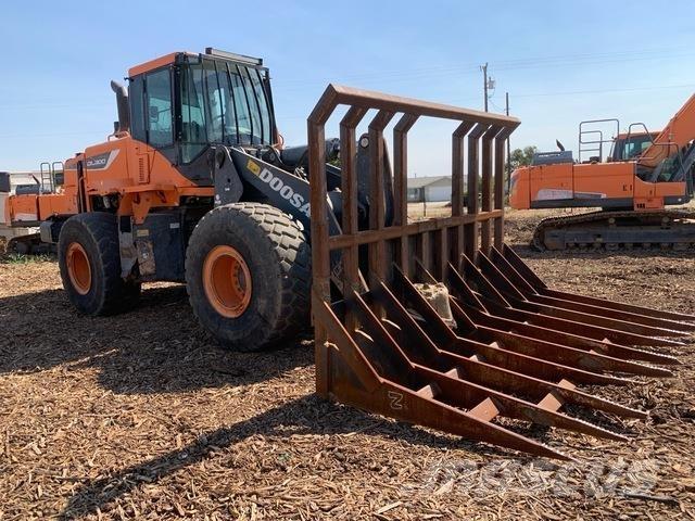 Doosan DL300-5 Radlader
