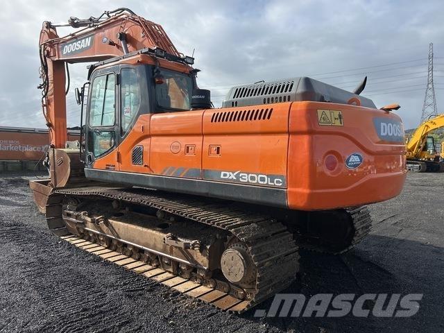 Doosan DX300LC Raupenbagger