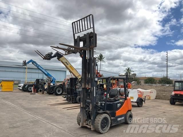 Doosan G30E3-5 Sonstige Baumaschinen