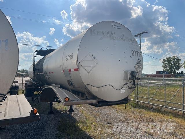 Etnyre  Materialtransportfahrzeuge