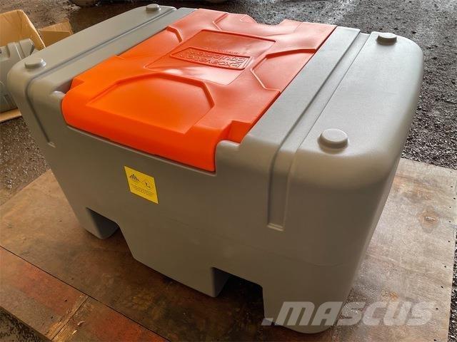  EXEQ DD400 Kraftstoff- und Zusatzstoffbehälter