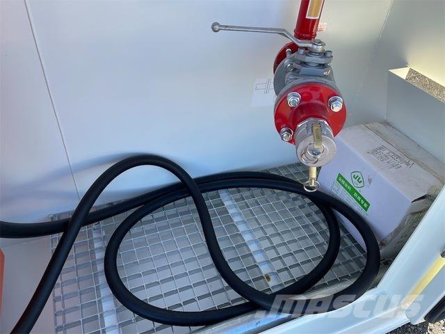  EXEQ PS11 Kraftstoff- und Zusatzstoffbehälter