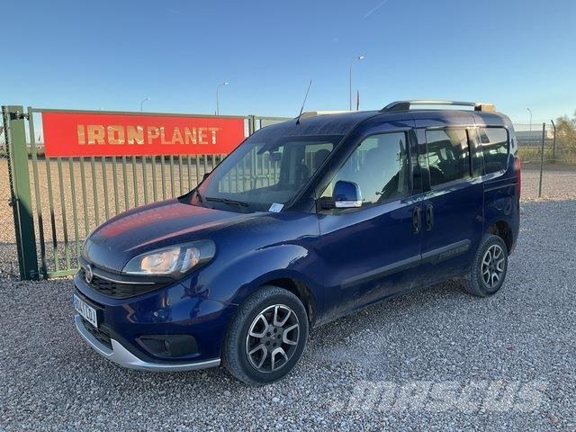 Fiat Doblo PKWs